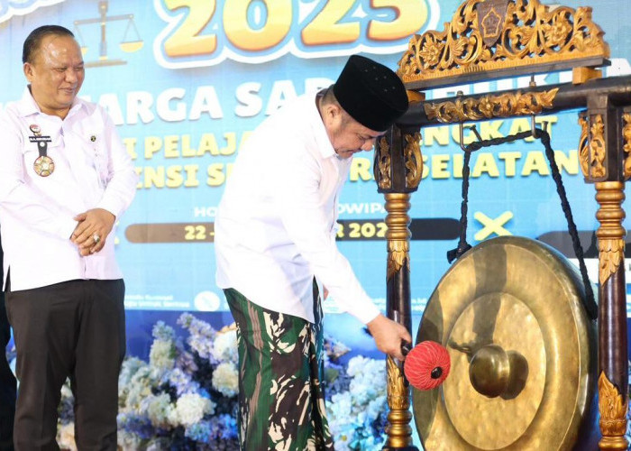 Lewat Kadarkum 2025, Herman Deru Tekankan Pentingnya Pendidikan Kesadaran Hukum di Sekolah