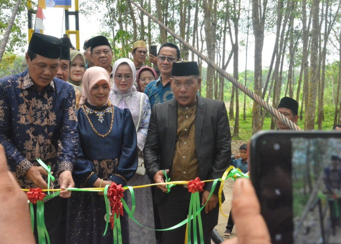 25 Tahun Menanti, Pembangunan Jembatan Gantung Akhirnya Terwujud