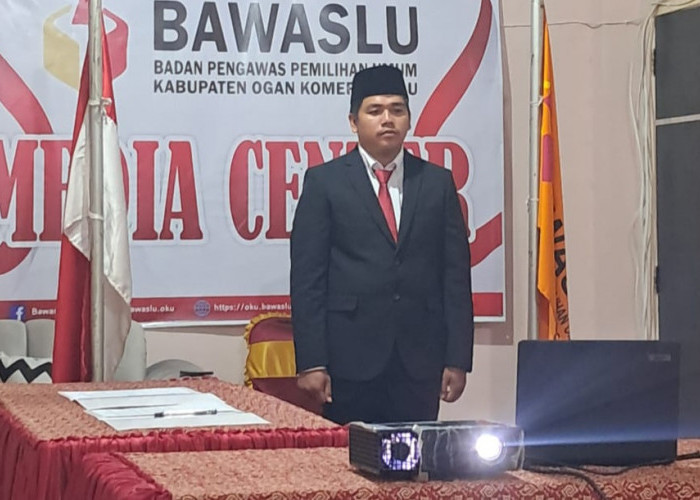 Anggi Irawan Resmi Dilantik Jadi Komisioner Bawaslu OKU