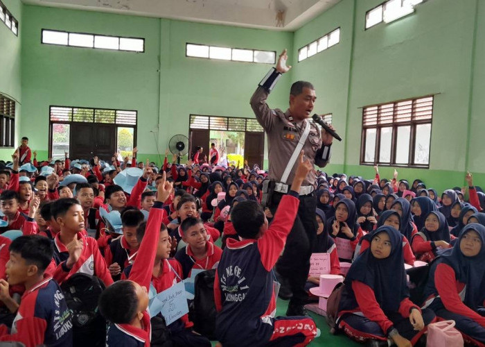 Ajak Pelajar Jadi Pelopor Tertib Lalu Lintas, Satlantas Polres Lubuklinggau Sambangi MTs Negeri 1