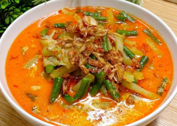 Lontong Sayur, Kuliner Nusantara yang Tetap Dicintai dari Generasi ke Generasi