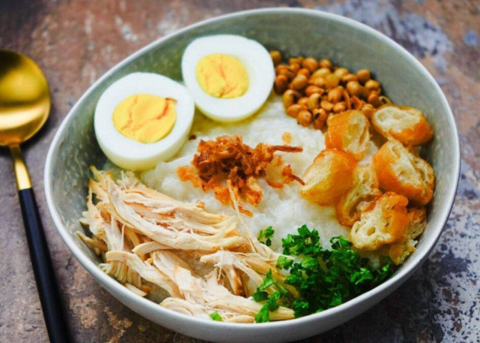 Bubur Ayam : Hidangan Legendaris yang Tak Pernah Lekang oleh Waktu
