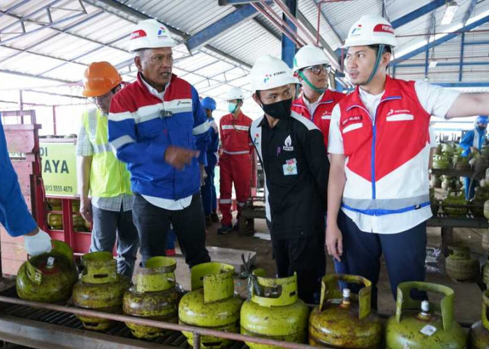  Pastikan Kehandalan Sarfas dan Pelayanan, Komut Pertamina Patra Niaga Tinjau Langsung ke Lapangan