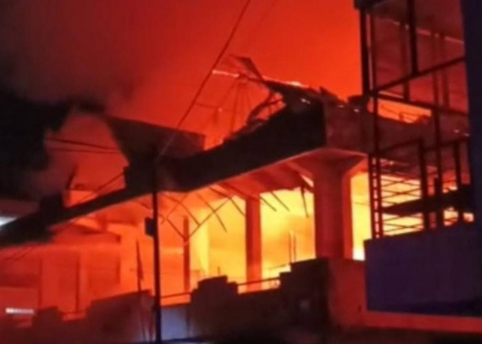 Gedung B Pasar Inpres Kebakaran, Kerugian Ditaksir Miliaran
