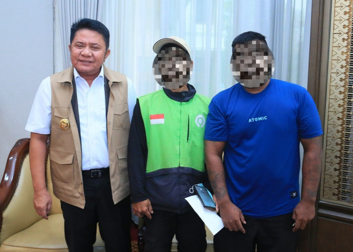 Tepati Janji, Gubernur Herman Deru Hadiahkan Rp10 Juta untuk Warga Pelapor Pembakaran Lahan
