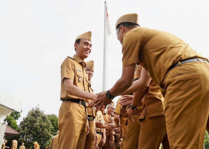 Gaji Ke-13 ASN OKI Cair, Bupati Ingatkan Dahulukan Biaya Sekolah
