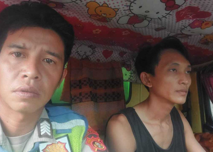 Naik Ojek, Bripka Arie Sukses Tangkap Sopir Penabrak Tiang Listrik di Baturaja