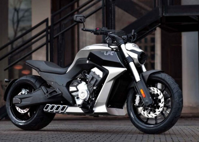 Alasan Benda LFC700 Disebut Power Cruiser Unik dan Berani Tampil Beda