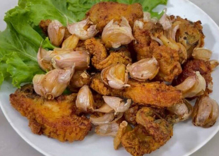 Ayam Goreng Bawang Putih : Hidangan Sederhana yang Jadi Favorit Baru di Meja Makan Indonesia