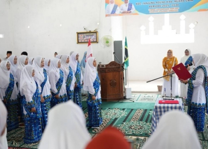 Wabup Sumarni Lantik Pengurus Cabang BKMT Kecamatan Tanjung Agung