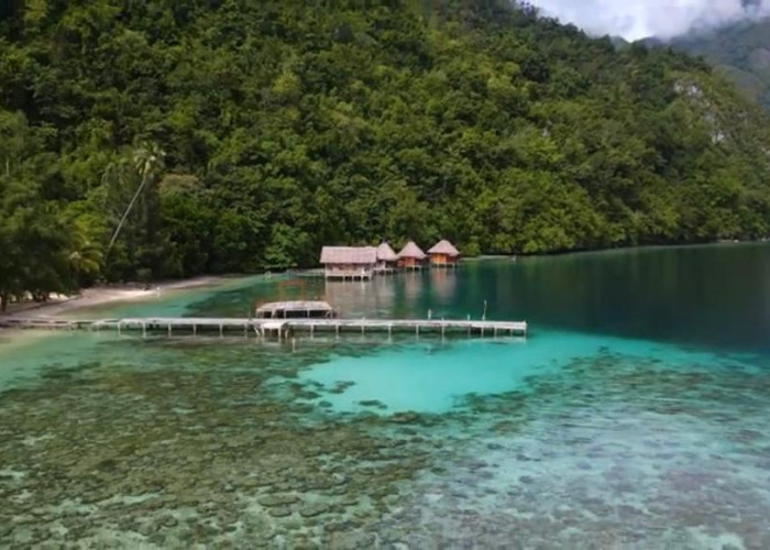 Pesona Tersembunyi Maluku Tengah: Eksplorasi Keindahan Oka Beach yang Memikat