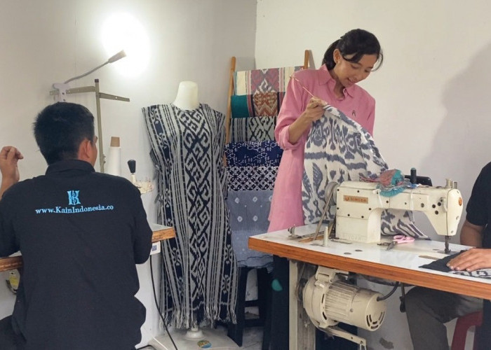 LinkUMKM BRI Dorong Perempuan Pengusaha Fesyen Naik Kelas, Olah Wastra Nusantara Jadi Busana Modern