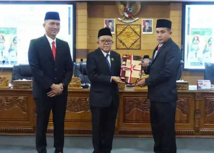 Dadang Wijaya Resmi Dilantik Melalui PAW, DPRD OKU Kembali Lengkapi Formasi