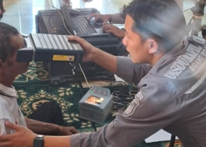 Gencarkan Layanan Jemput Bola, Penuhi Hak Administrasi Kependudukan Gratis Kepada Masyarakat