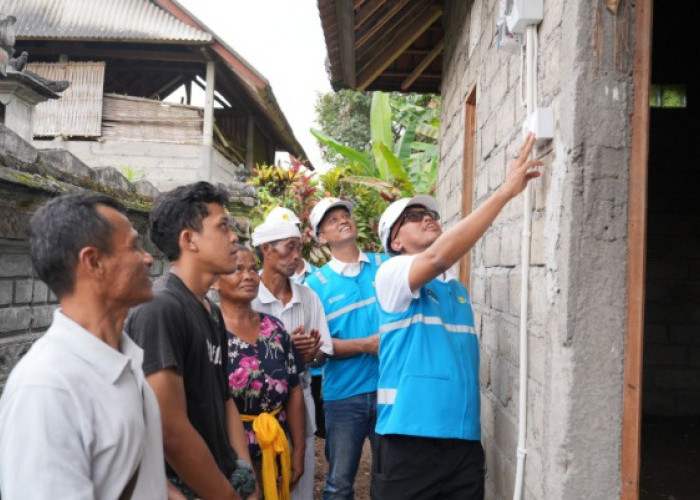 HLN Ke-80, PLN Sambung Gratis Listrik Rumah Warga Pra Sejahtera di Bali