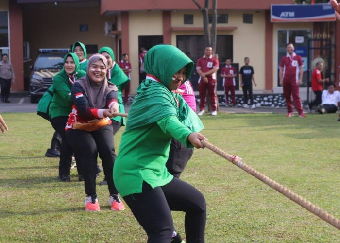 Lomba HUT RI Nuansa Kebersamaan dan Tawa Ceria