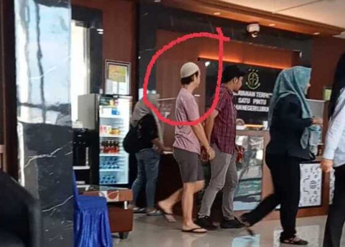 Kasus Oknum Guru Cabul di Lubuklinggau Resmi Dilimpahkan ke Kejari, Tersangka Menangis Saat Akan Dititipkan ke