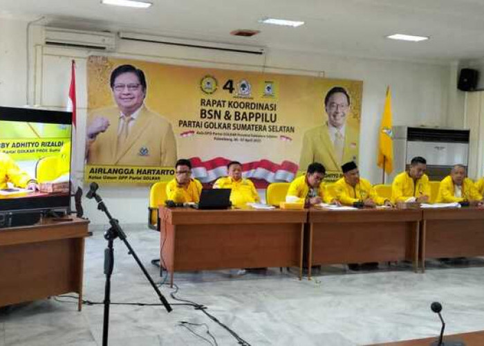 Airlangga Hartarto Mundur dari Ketum Golkar: Pertanda Kekuatan Besar Bermain di Balik Layar?