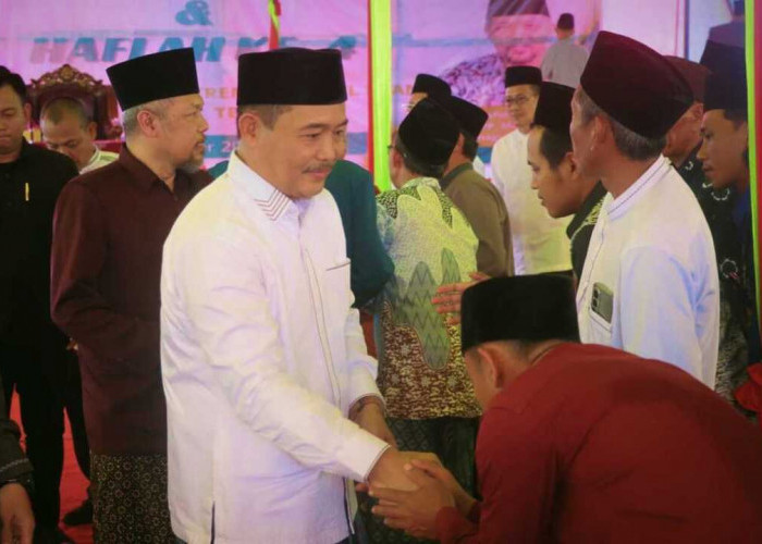 Wabup Muba Hadiri Maulid Nabi dan Haflah Ponpes Riyadhul Iman di Lawang Wetan