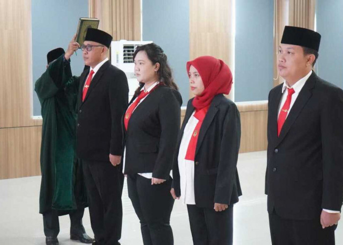 Pastikan Penegakan Hukum, Kakanwil Kemenkum Sumsel Lantik 4 Penyidik Pegawai Negeri Sipil