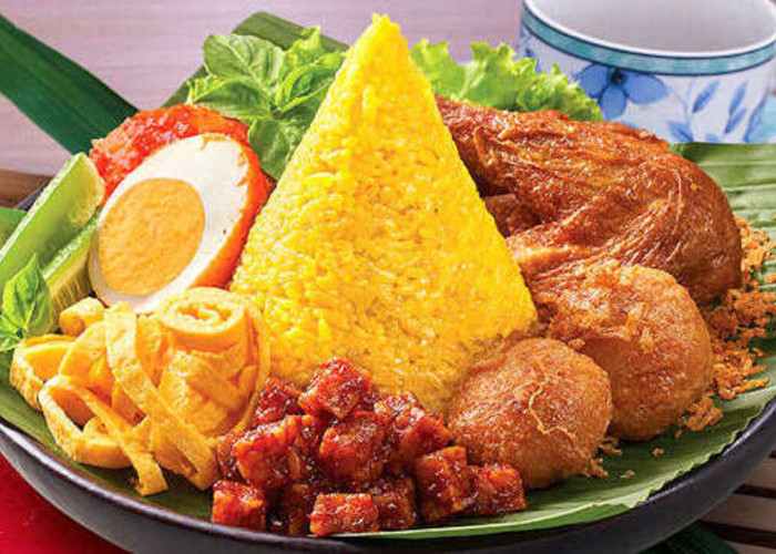 Nasi Kuning : Kuliner Tradisional yang Tetap Eksis dan Mempesona Lidah Nusantara