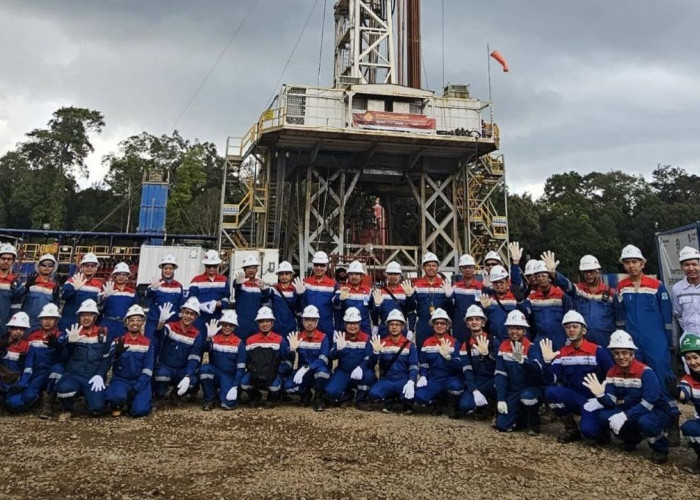 Pastikan Operasional di lapangan Memenuhi Standar Keselamatan Tinggi, Dirut Pertamina Driling Kunjungi Rig Tar