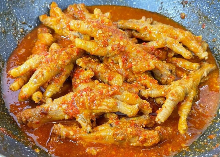 Ceker Mercon: Kuliner Pedas yang Membakar Lidah dan Menggoyang Selera