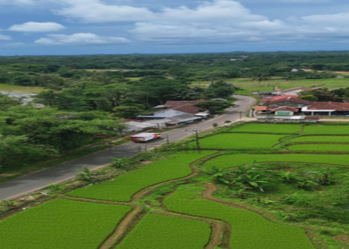 Ingin Liburan Nataru Hemat? Ini Cara Dapat Tiket Pesawat, Kereta, dan Hotel Termurah 2025–2026