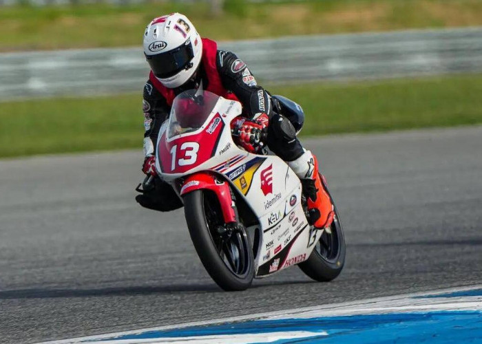 Melaju Kencang, Pebalap Binaan Astra Honda Kibarkan Merah Putih di Thailand dan Italia