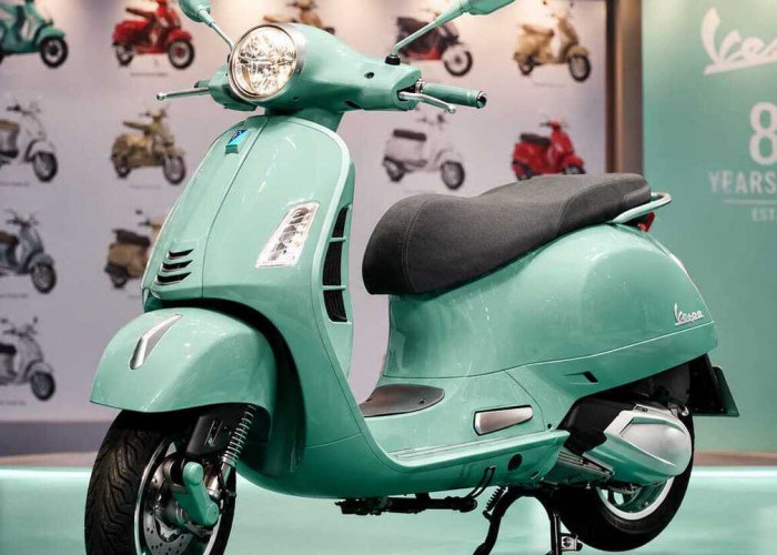 Vespa GTS 250 Edisi 80 Tahun Resmi Hadir, Harga Tembus Rp100 Jutaan! 