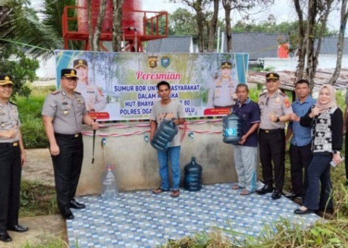 Antisipasi Kesulitan Air Saat Kemarau, Polres OKU Bangun Sumur Bor
