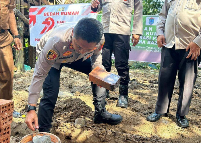Hut Bayangkara Ke 73, Polres OI dan BAZNAS Bangun Rumah Layak Huni untuk Warga Kurang Mampu di Pemulutan Selat