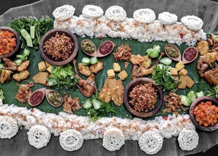 Tradisi Nasi Liwet Kian Populer, Masyarakat Nikmati Hidangan Nusantara di Tengah Tren Kuliner Modern