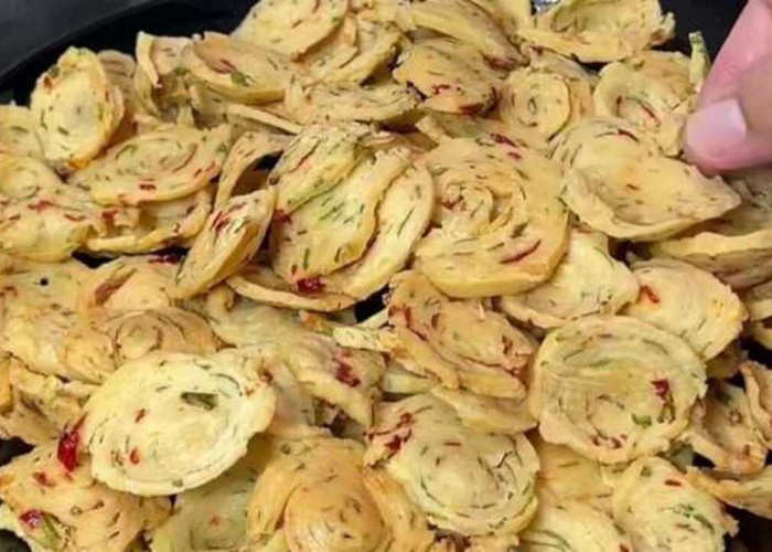 Cara Buat Keripik Bawang Gurih Renyah yang Simpel 