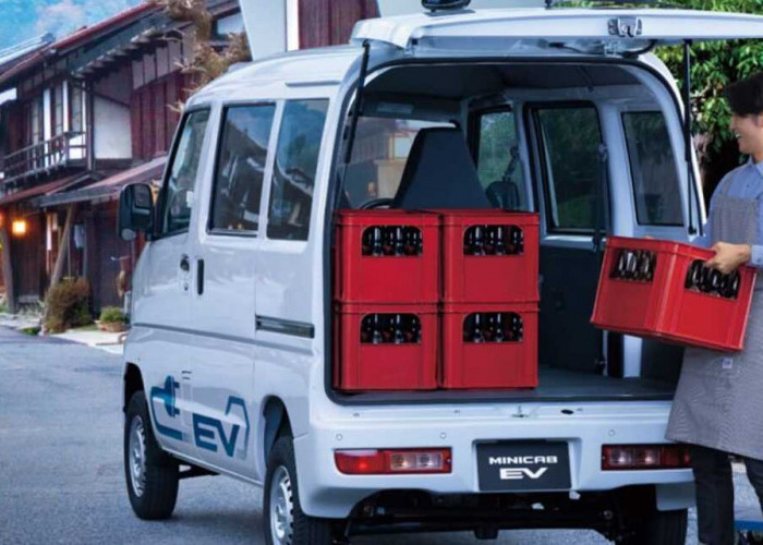 Mitsubishi L100 EV: Van Listrik Jago Diajak Cari Duit Yang  Ramah Lingkungan di Indonesia