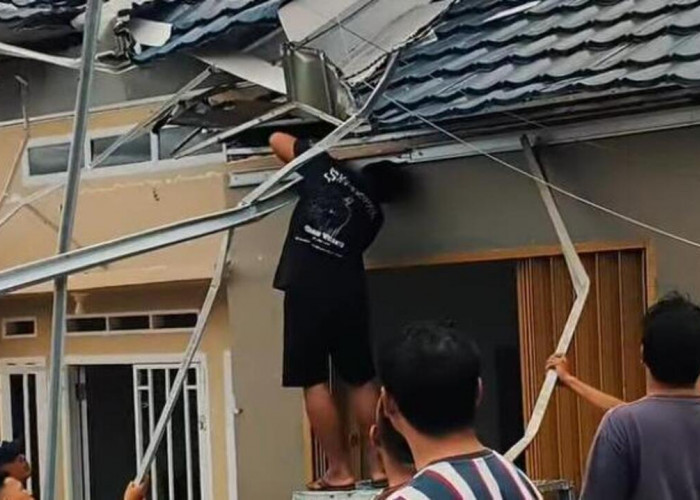 Angin Kencang Terjang Permukiman dan Pasar Tanjung Enim