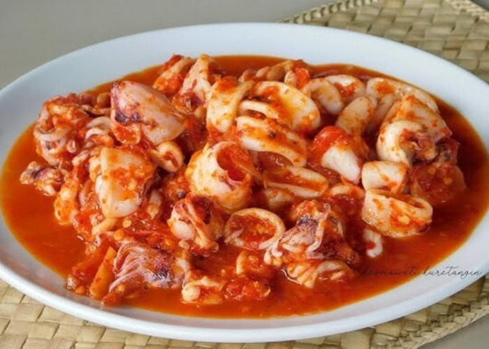 Cumi Balado : Sensasi Pedas Gurih yang Tak Pernah Lekang oleh Waktu