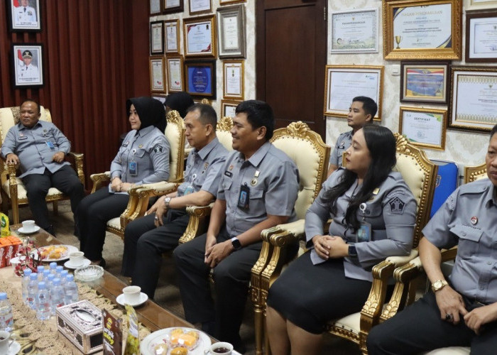 Kakanwil Kemenkum Sumsel Audiensi dengan Bupati OKU Timur, Perkuat Komitmen Bantuan Hukum bagi Masyarakat