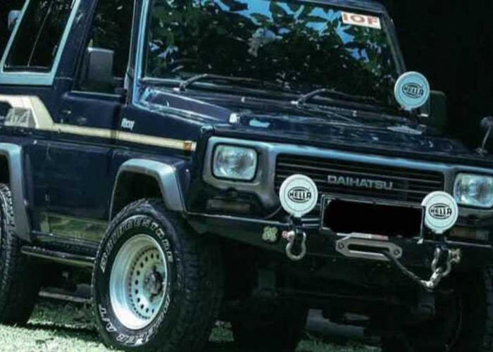 Daihatsu Rocky F75 4x4 1993: Sang Petarung Tangguh yang Tak Lekang oleh Zaman. 