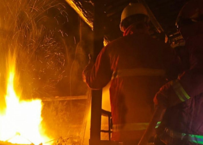 Rumah Pangung Ludes Terbakar