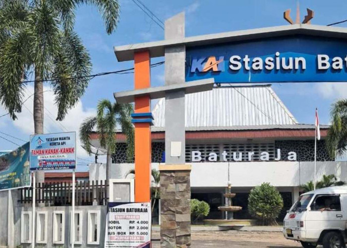 Tarif Parkir Mobil di Stasiun Baturaja Disorot Warga