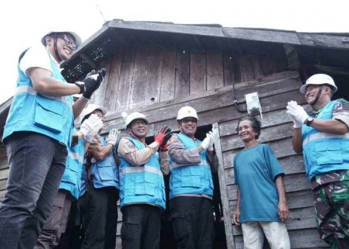 Puluhan Tahun Menanti, Ribuan Warga di Murung Raya Akhirnya Nikmati Listrik PLN
