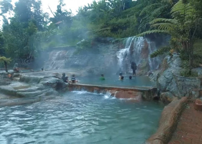 Wisata Alam Panas di Parongpong Menyatu dengan Keindahan Alam dan Kehangatan Airnya