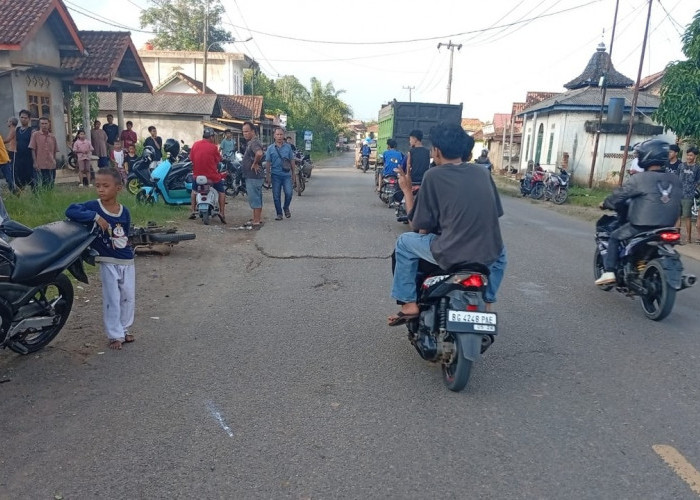 Motor vs Bus, Dua Pelajar Luka Berat