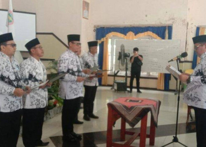 Teddy Meilwansyah Terpilih Secara Aklamasi Sebagai Ketua PGRI OKU 2025/2030