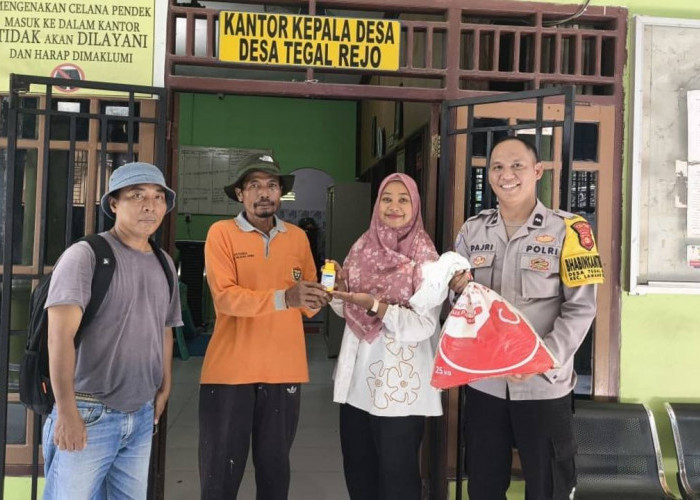 Salurkan Bantuan Pertanian untuk Warga
