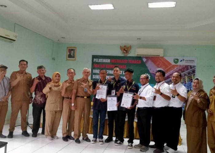 Pelatihan Teknik Tenaga Listrik RDMP RU III Project Sumatera Resmi Ditutup: 10 Peserta Terbaik Raih Sertifikas