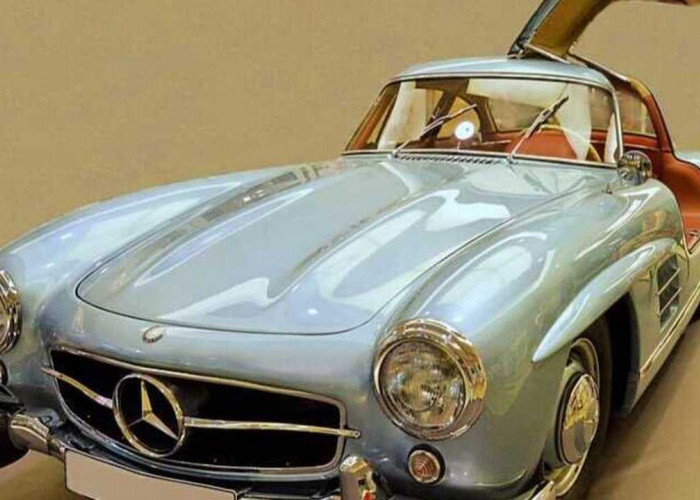 Ini Kisah Mercedes Benz 300SL Milik BJ Habibie Dari Hutan Jambi ke Koleksi Langka