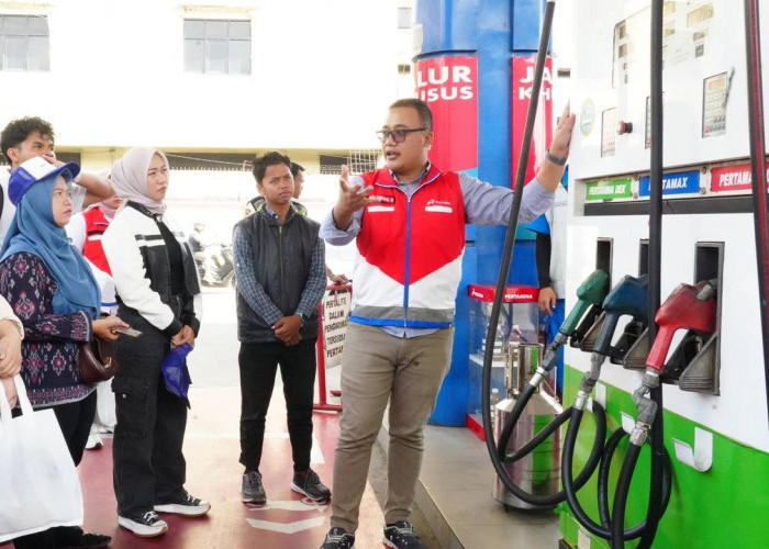 Pertamina Patra Niaga Regional Sumbagsel Buka Transparansi Prosedur Kualitas BBM Lewat Program Edukasi Pantau 