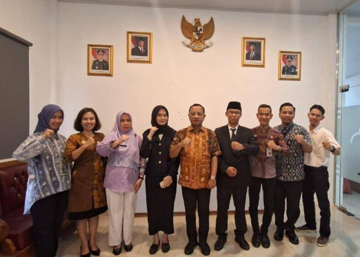 Kanwil Kemenkum Sumsel Ambil Sumpah Jabatan Dua Notaris Pengganti